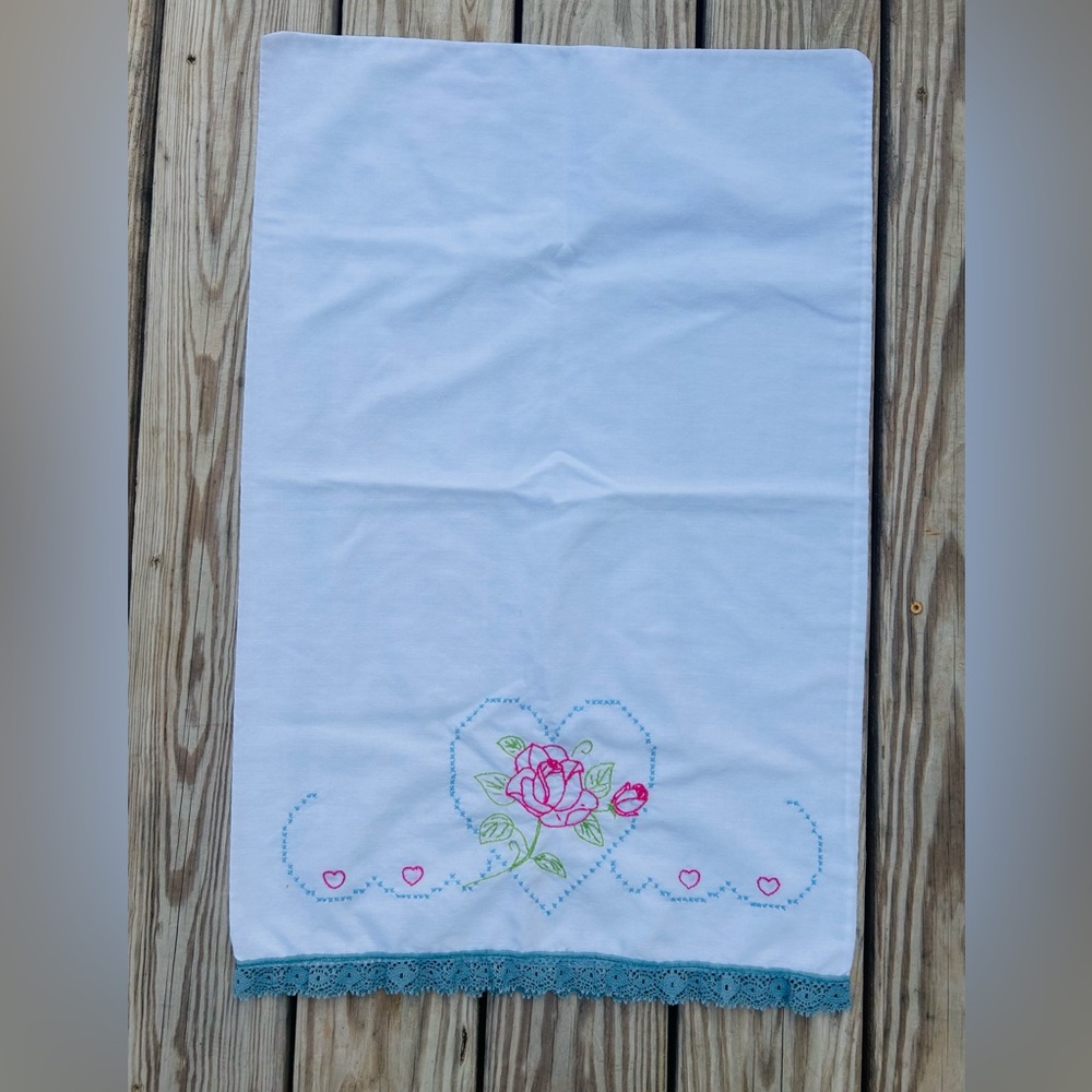 Vtg Handmade Embroidered Pillowcase Flour Sack 19x28‎ Cottagecore Grandma Hearts